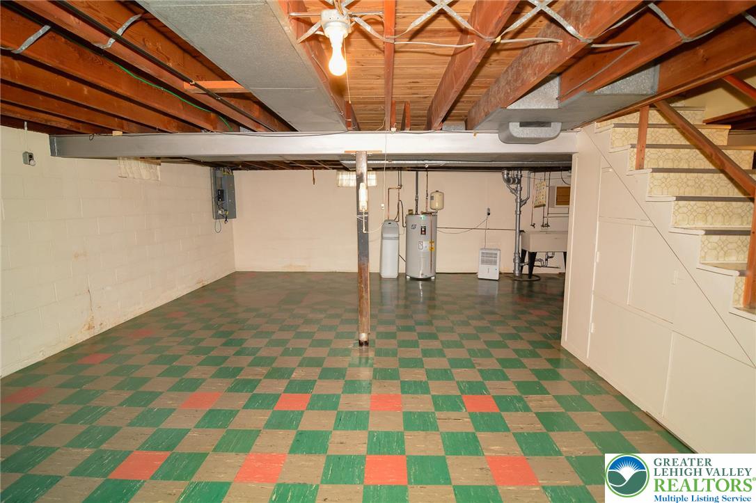 Emmaus Boro, Pennsylvania 18049, United States, 4 Bedrooms Bedrooms, ,2 BathroomsBathrooms,Residential,Pending,162538