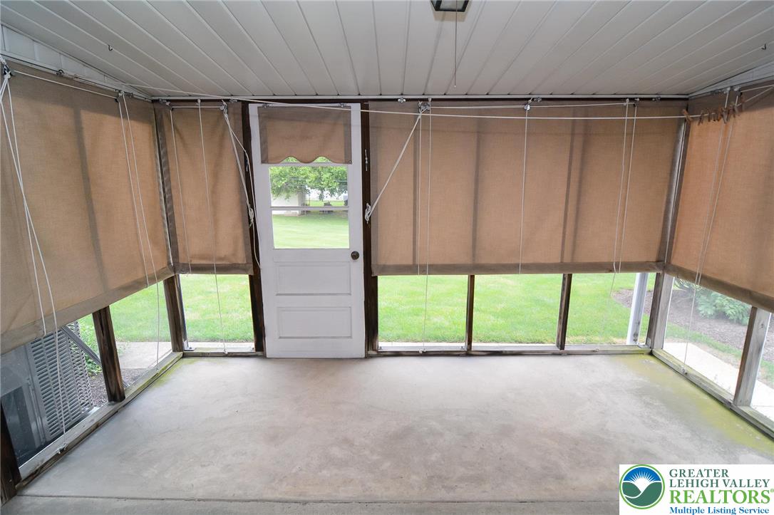 Emmaus Boro, Pennsylvania 18049, United States, 4 Bedrooms Bedrooms, ,2 BathroomsBathrooms,Residential,Pending,162538