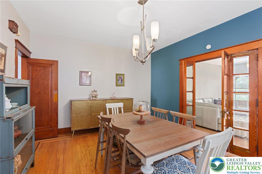 Allentown City, Pennsylvania 18104, United States, 3 Bedrooms Bedrooms, ,1 BathroomBathrooms,Residential,Pending,182913