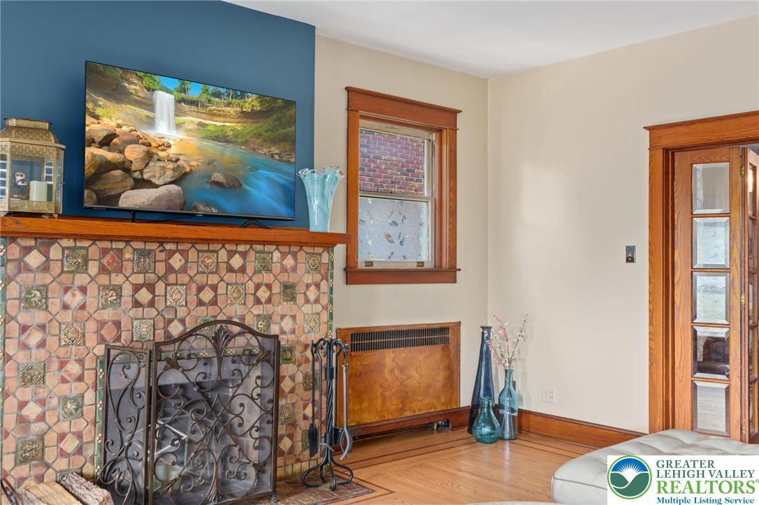 Allentown City, Pennsylvania 18104, United States, 3 Bedrooms Bedrooms, ,1 BathroomBathrooms,Residential,Pending,182913