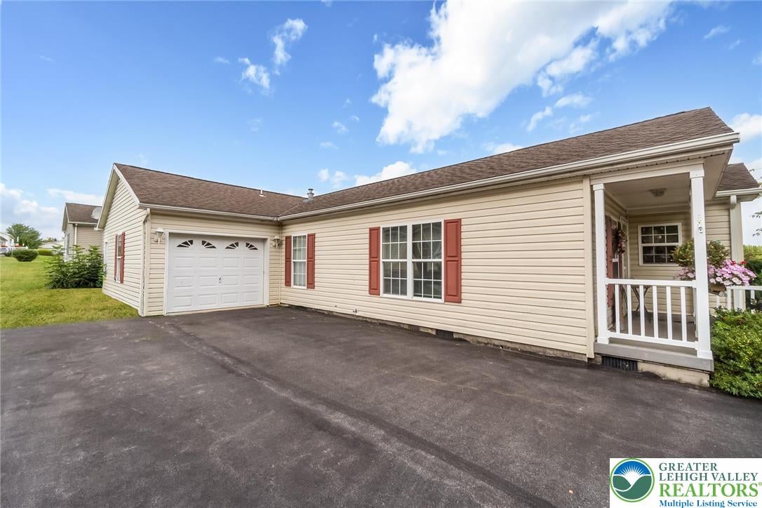 679 Winterthur Way
