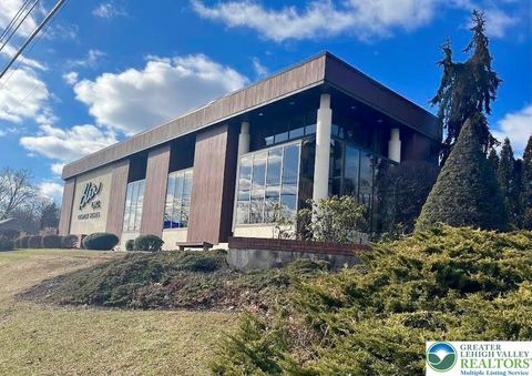 Photo of 1412 Walter St, Lower Saucon Twp, PA 18015 (MLS # 770606)