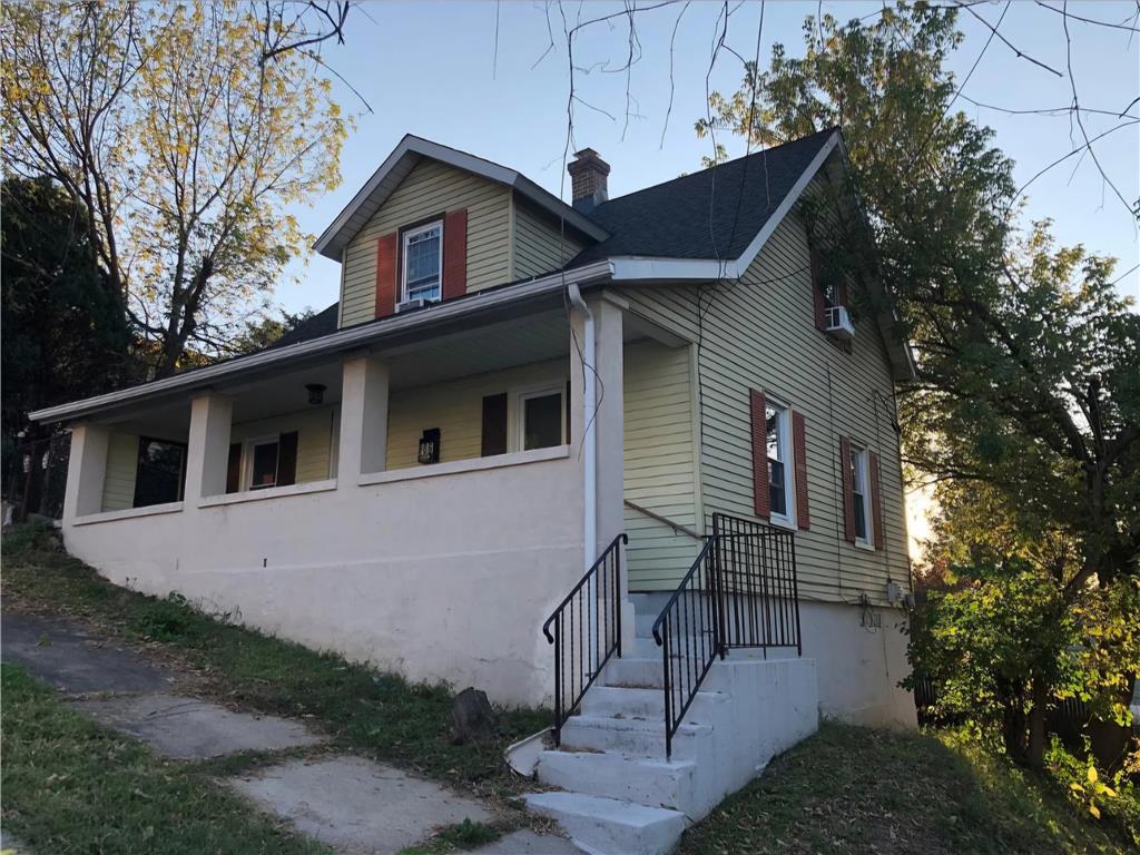 806 Carlton Avenue