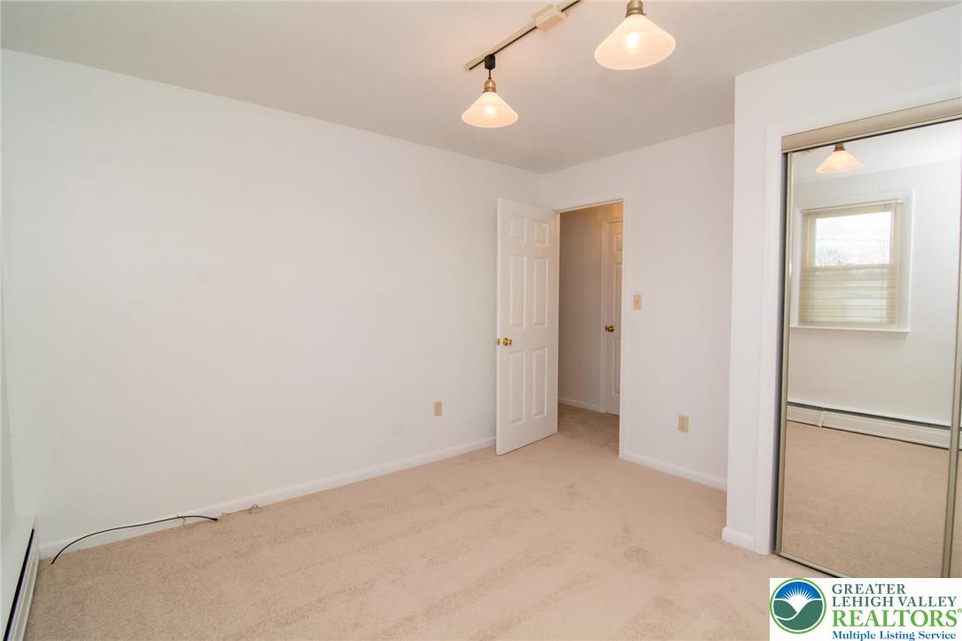 Allentown City, Pennsylvania 18104, United States, 3 Bedrooms Bedrooms, ,2 BathroomsBathrooms,Residential,Active,246953