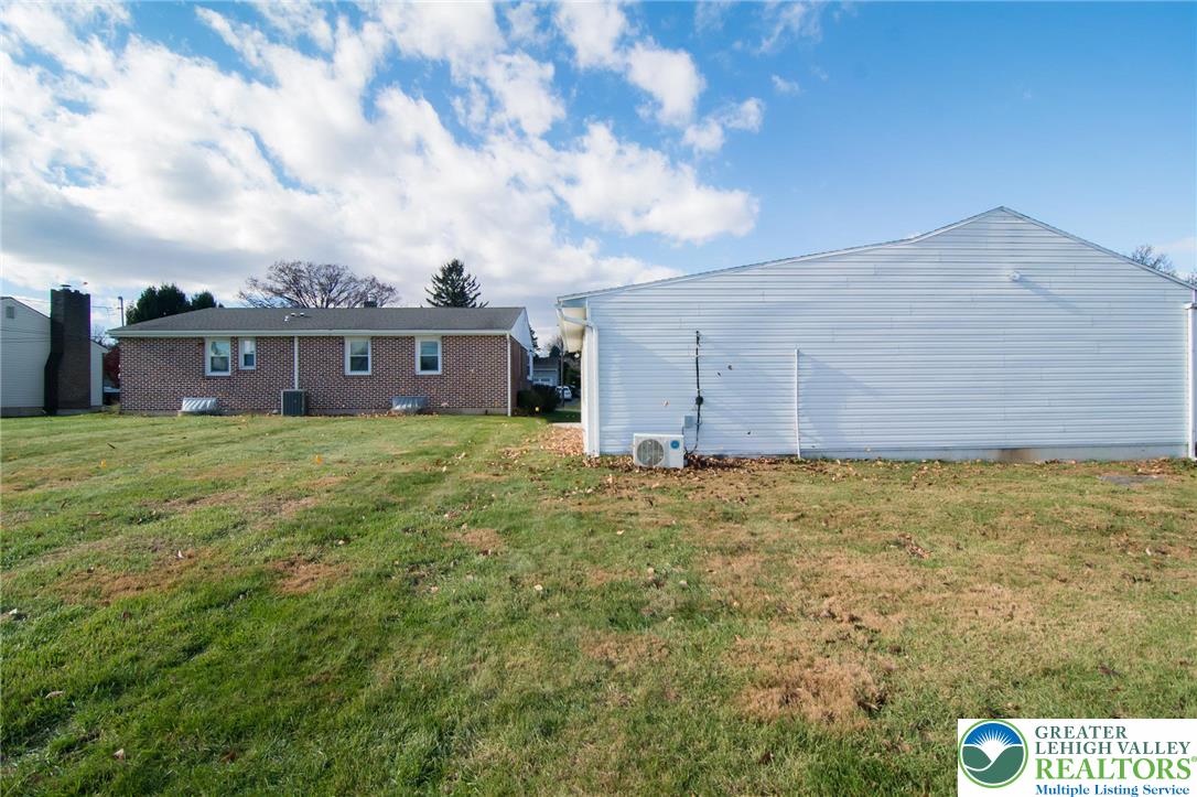 Allentown City, Pennsylvania 18104, United States, 3 Bedrooms Bedrooms, ,2 BathroomsBathrooms,Residential,Active,246953