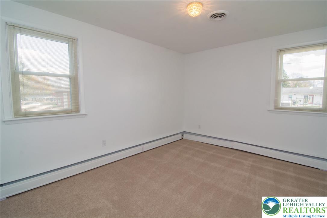 Allentown City, Pennsylvania 18104, United States, 3 Bedrooms Bedrooms, ,2 BathroomsBathrooms,Residential,Active,246953