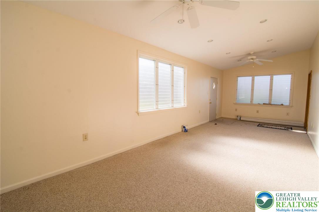 Allentown City, Pennsylvania 18104, United States, 3 Bedrooms Bedrooms, ,2 BathroomsBathrooms,Residential,Active,246953