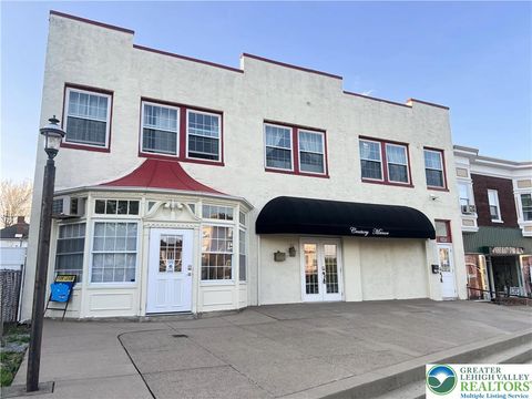 Photo of 1707 Washington Blvd Blvd, Wilson Boro, PA 18042 (MLS # 765007) Photo of 1707 Washington Blvd Blvd, Wilson Boro, PA 18042 (MLS # 765007)