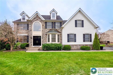 Photo of 5046 W Saucon Avenue, Upper Saucon Twp, PA 18034 (MLS # 769164)