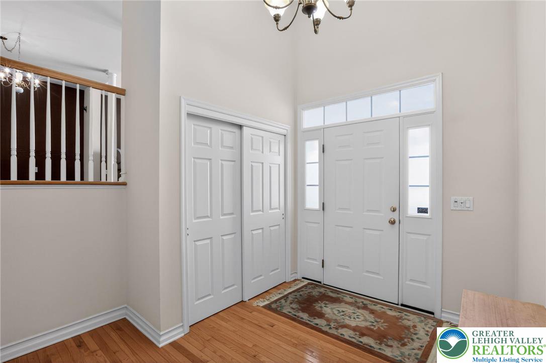 186 Oakmont Court