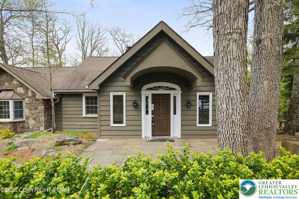 2135 Laurel Lane