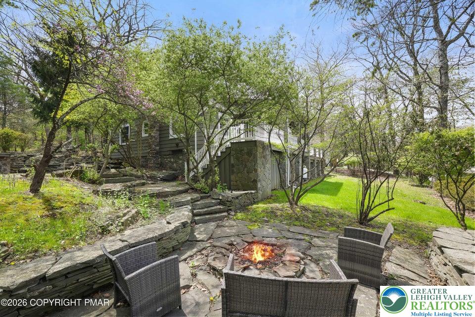 2135 Laurel Lane