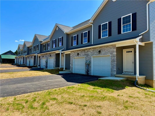 3874 E GRANT ST, SLATINGTON, PA 18080 - Image c3a5a6d14d252fca5a5bd7bb16423a83/1641143545