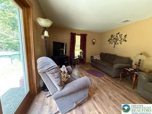 Washington Twp, Pennsylvania 18080, United States, 5 Bedrooms Bedrooms, ,4 BathroomsBathrooms,Residential,Active,157580