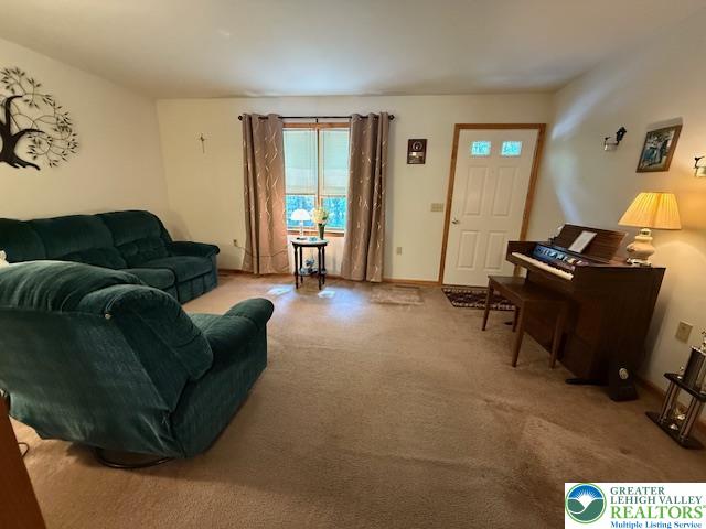 Washington Twp, Pennsylvania 18080, United States, 5 Bedrooms Bedrooms, ,4 BathroomsBathrooms,Residential,Active,157580