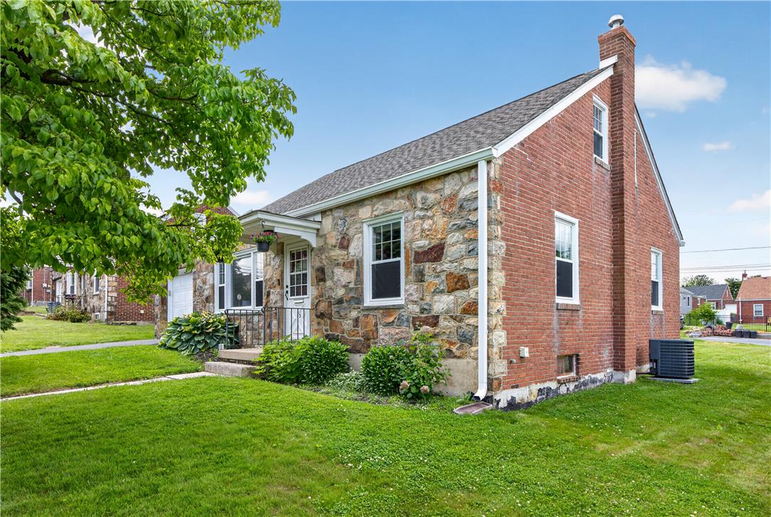 23 Harrison St