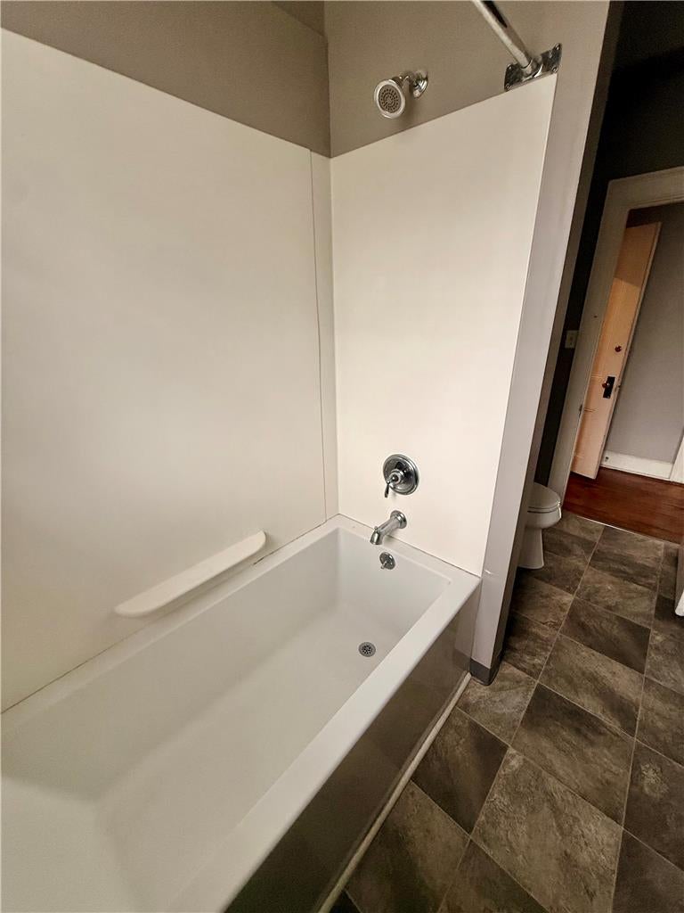 507 Main Street 2E