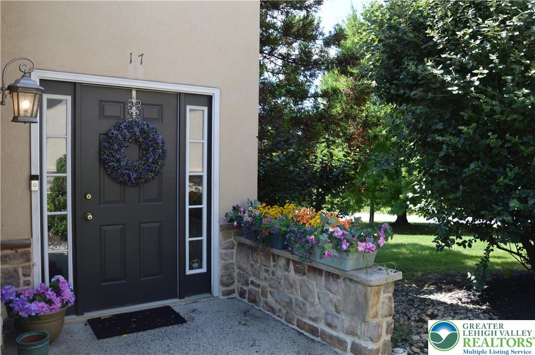 17 Tamarack Court