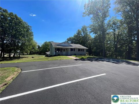 Photo of 962 Pennsylvania Avenue, Plainfield Twp, PA 18072 (MLS # 765938) Photo of 962 Pennsylvania Avenue, Plainfield Twp, PA 18072 (MLS # 765938)