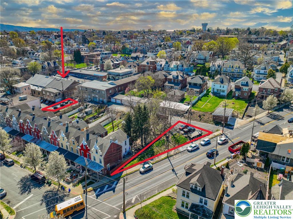 913 Northampton Street