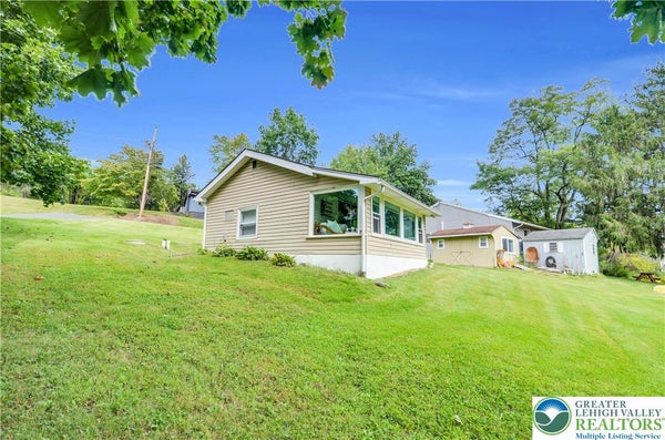 473 N SHORE DR, LENHARTSVILLE, PA 19534 - Image c813f3eedec8f0d6b9cdfdd96e69d8af/3904538056