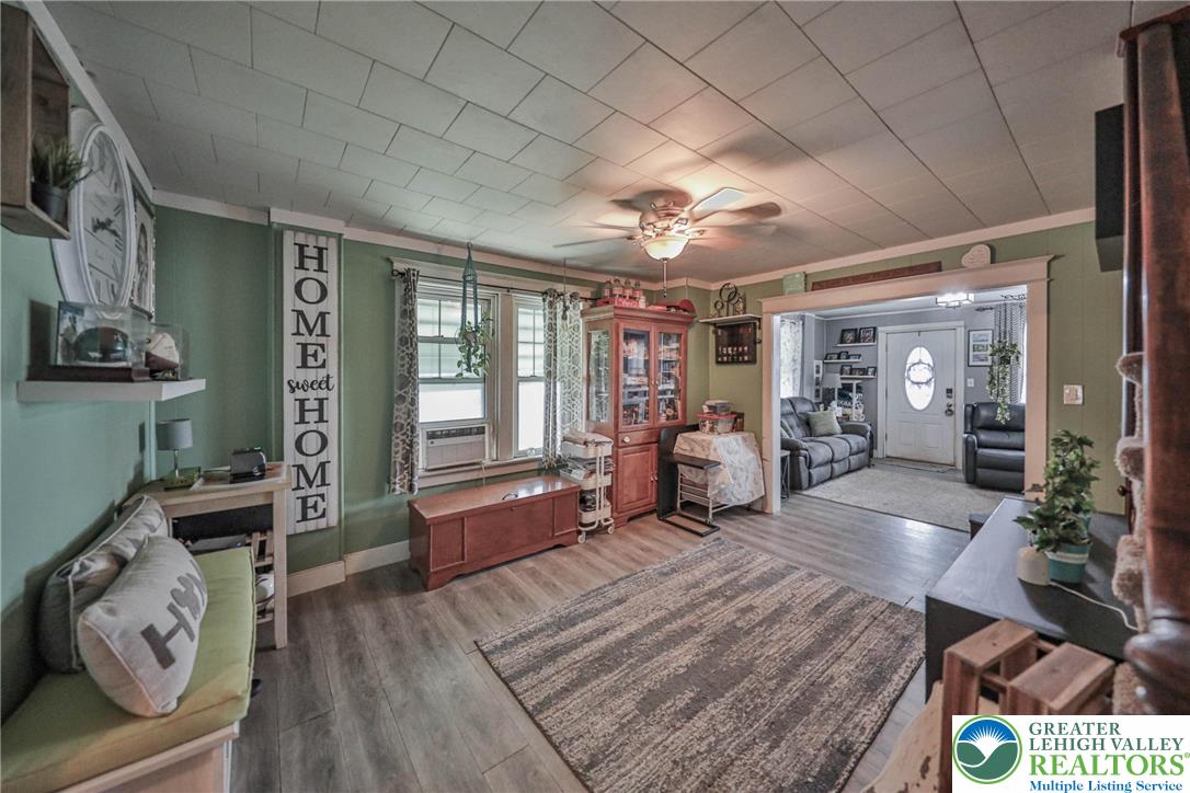 Whitehall Twp, Pennsylvania 18052, United States, 3 Bedrooms Bedrooms, ,1 BathroomBathrooms,Residential,Active,179045