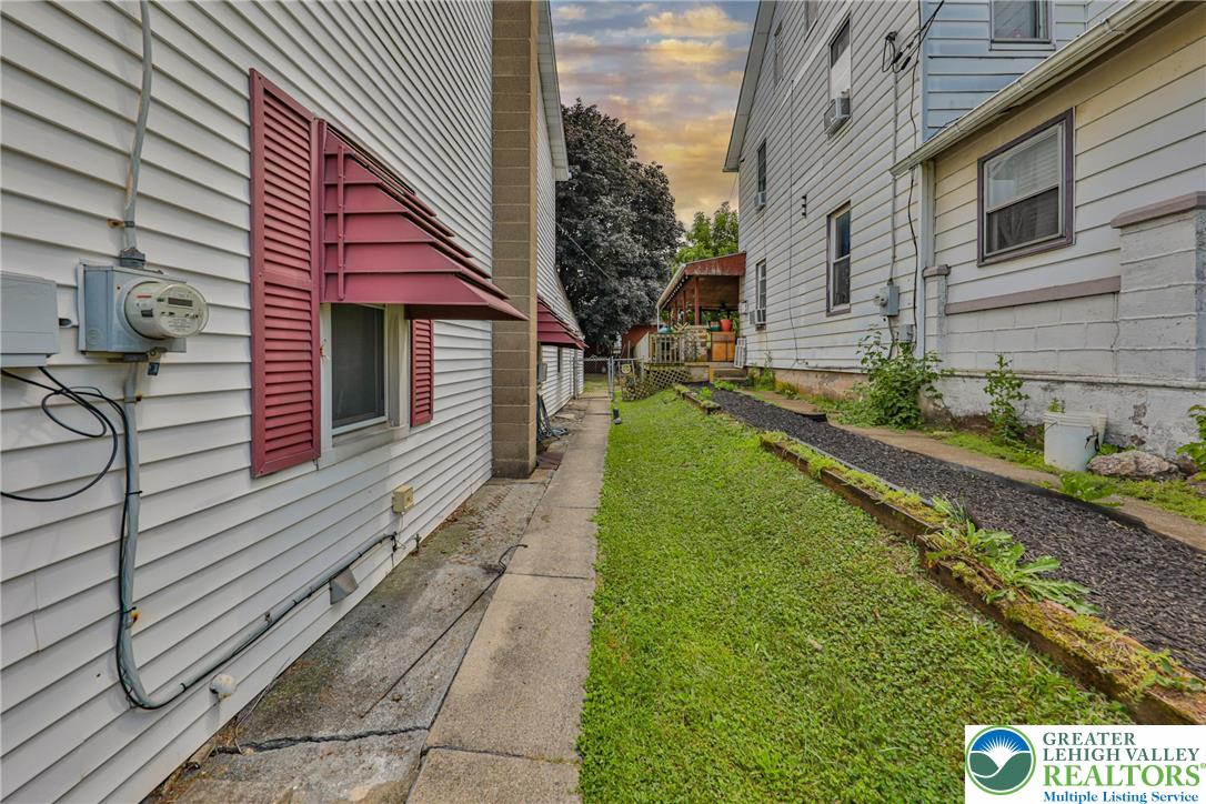 Whitehall Twp, Pennsylvania 18052, United States, 3 Bedrooms Bedrooms, ,1 BathroomBathrooms,Residential,Active,179045