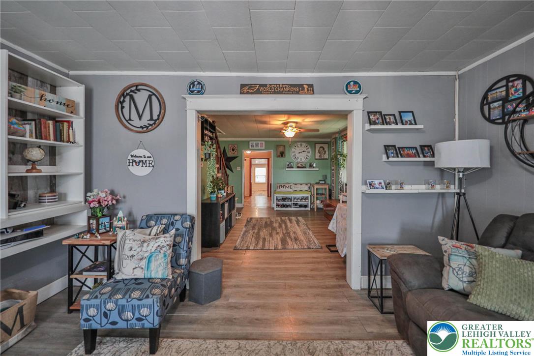 Whitehall Twp, Pennsylvania 18052, United States, 3 Bedrooms Bedrooms, ,1 BathroomBathrooms,Residential,Active,179045