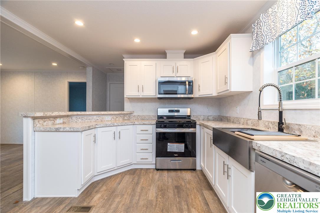 465 Royal Manor Road LOT 8