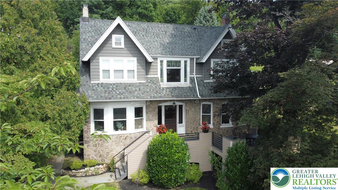 Easton, Pennsylvania 18042, United States, 3 Bedrooms Bedrooms, ,3 BathroomsBathrooms,Residential,Pending,183419