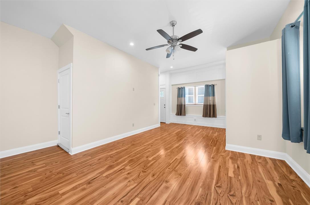609 Walnut Avenue