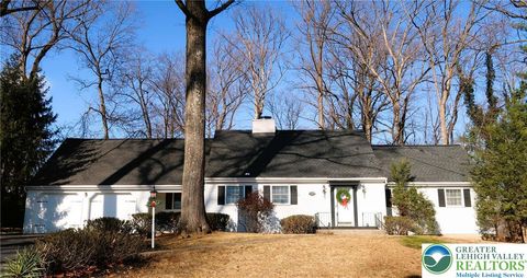 Photo of 3569 Timberlane Drive, Easton, PA 18045 (MLS # 770376)