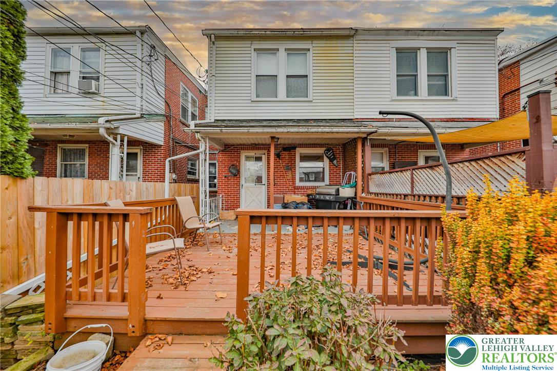 Allentown City, Pennsylvania 18104, United States, 3 Bedrooms Bedrooms, ,2 BathroomsBathrooms,Residential,Pending,246199