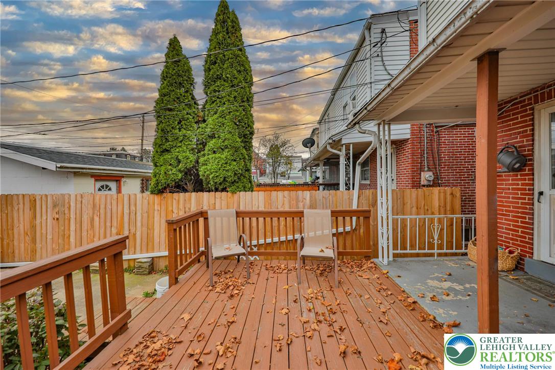 Allentown City, Pennsylvania 18104, United States, 3 Bedrooms Bedrooms, ,2 BathroomsBathrooms,Residential,Pending,246199