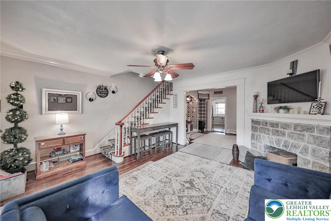 Allentown City, Pennsylvania 18104, United States, 3 Bedrooms Bedrooms, ,2 BathroomsBathrooms,Residential,Pending,246199