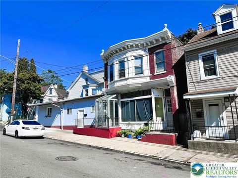 Photo of 37 7th Street, Easton, PA 18042 (MLS # 766162) Photo of 37 7th Street, Easton, PA 18042 (MLS # 766162)