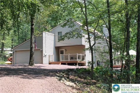 Photo of 180 Mountainview Drive, Penn Forest Twp, PA 18229 (MLS # 762326) Photo of 180 Mountainview Drive, Penn Forest Twp, PA 18229 (MLS # 762326)