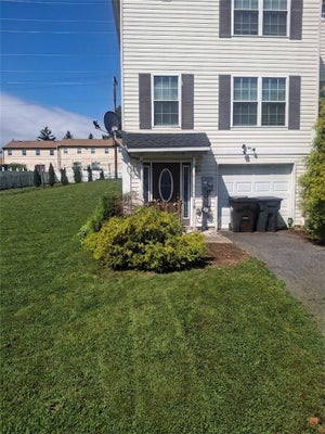 708 BACH CT, FREEMANSBURG, PA 18017 - Image cb6b2e3ee1a8bf4acac40c486f2f1e32/4032005658