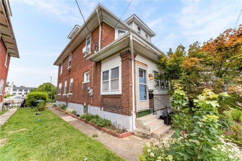 Photo of 603 N Clewell Street, Fountain Hill Boro, PA 18015 (MLS # 780426)