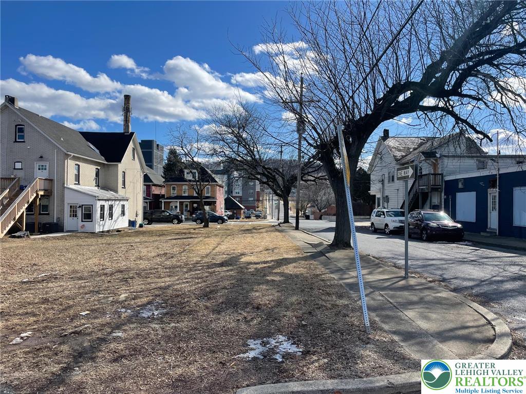 495 W Berwick Street