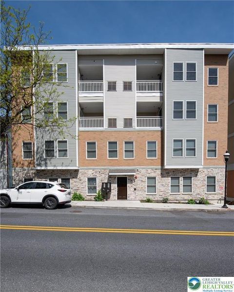 Photo of 623 Walnut Avenue #1A, Easton, PA 18072 (MLS # 765767) Photo of 623 Walnut Avenue #1A, Easton, PA 18072 (MLS # 765767)
