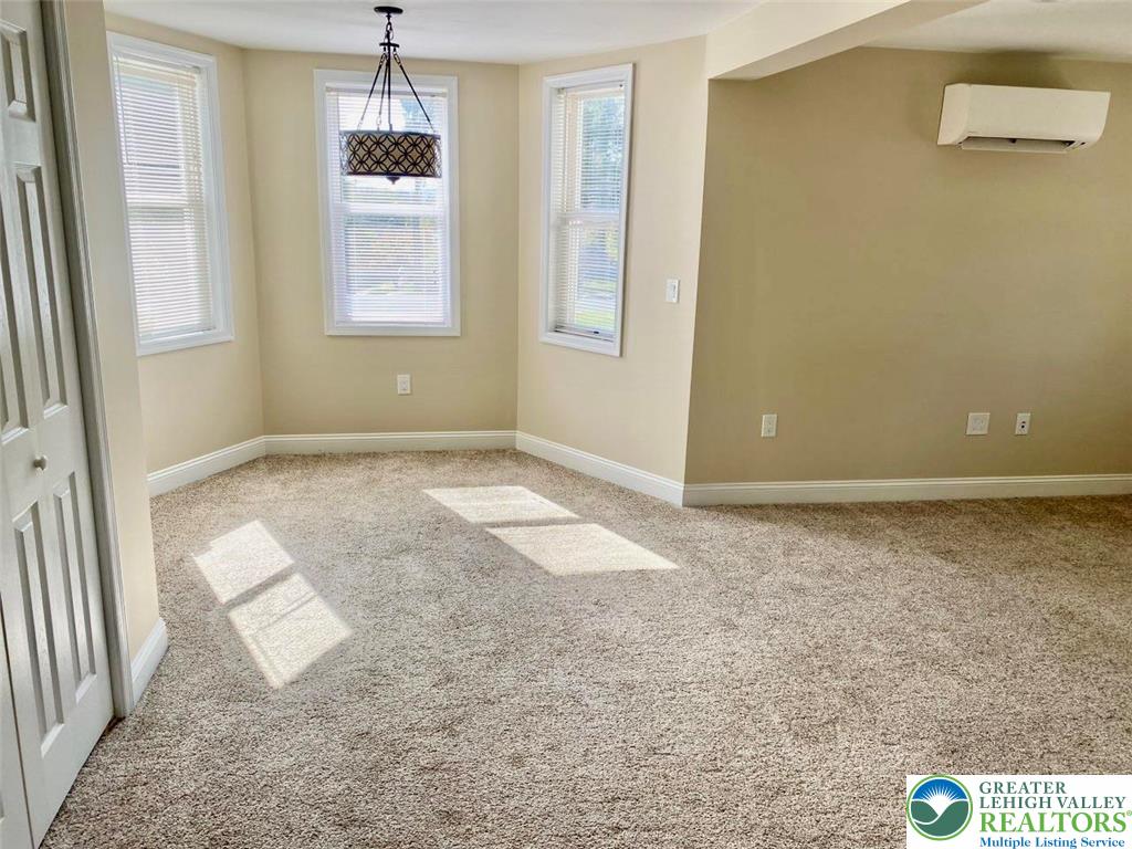 Whitehall Twp, Pennsylvania 18052, United States, 1 Bedroom Bedrooms, ,1 BathroomBathrooms,Residential,Active,229926