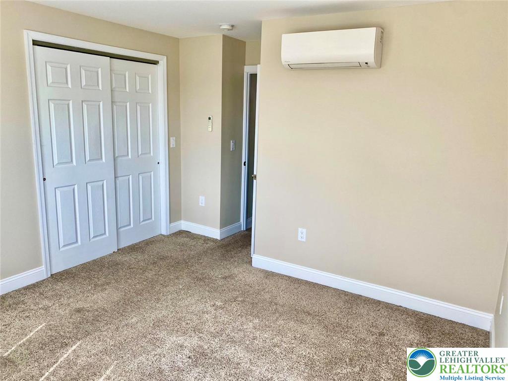 Whitehall Twp, Pennsylvania 18052, United States, 1 Bedroom Bedrooms, ,1 BathroomBathrooms,Residential,Active,229926