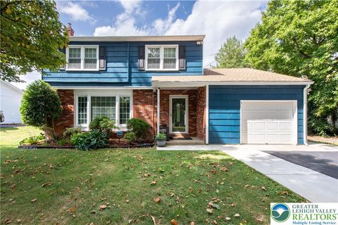 Photo of 159 Jonathan Drive, Palmer Twp, PA 18045 (MLS # 771039)