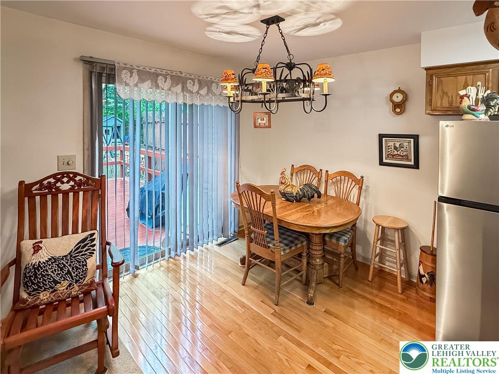 1736 Falcon Drive