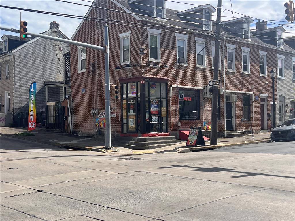 500 W Gordon Street