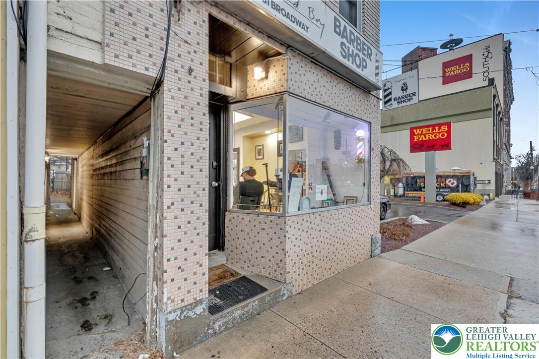 331 Broadway Street