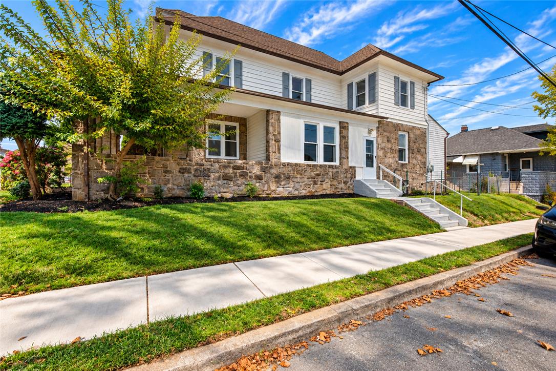 622 Folk Street