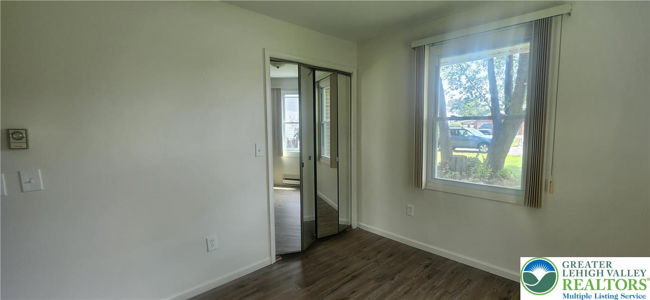 Allentown City, Pennsylvania 18104, United States, 3 Bedrooms Bedrooms, ,2 BathroomsBathrooms,Residential,Pending,193499