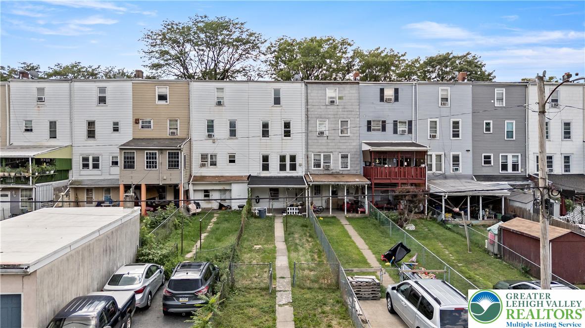 Allentown City, Pennsylvania 18102, United States, 4 Bedrooms Bedrooms, ,2 BathroomsBathrooms,Residential,Active,208601